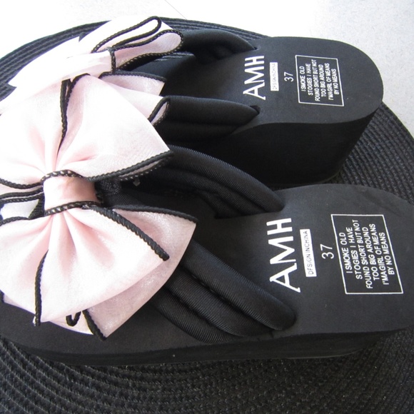 AMH Pink Bow Wedge Flip Flops NWT 7 - Picture 2 of 10